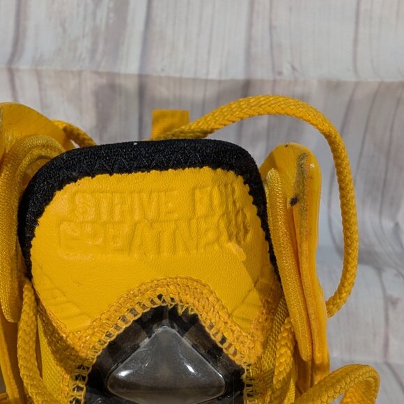 Nike LeBron 19 - Men's Yellow-Gold CZ0203-700 19 Men's Basketball Shoes Size 11 - Picture 7 of 16